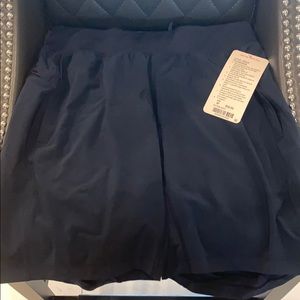 Lululemon men shorts